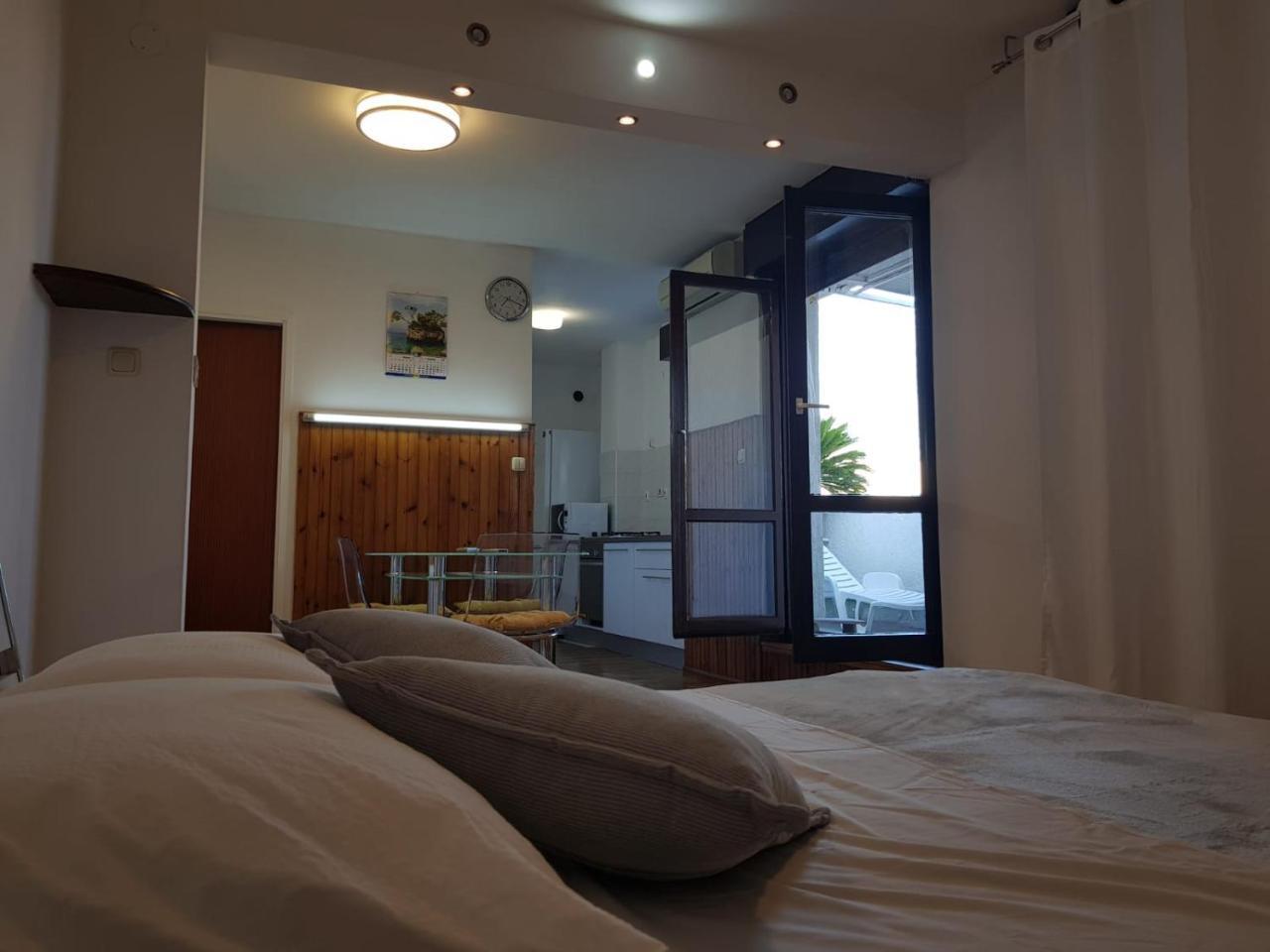 Apartment Davor Split Exteriör bild